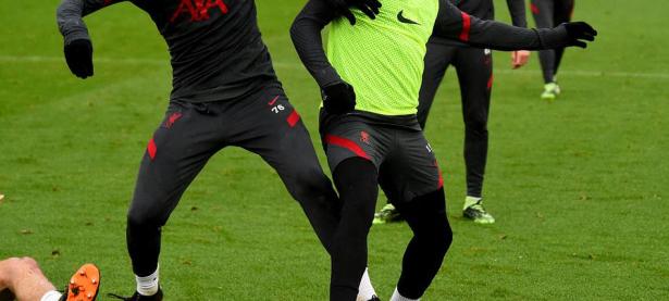 黑白直播-窗口期体能课后，夏洛特黄蜂止住颓势备战英超，管理层满意，数据趋势出现新变化的简单介绍