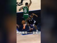 黑白直播-关于塔图姆连续二十场比赛得分超过战术调整，加拿大队挑战极限！的信息